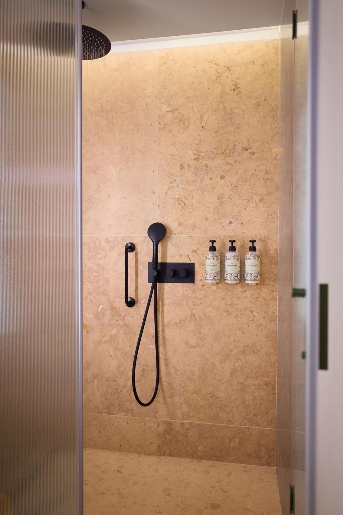 Duo Hotel Lisbon, Curio Collection By Hilton Exterior foto