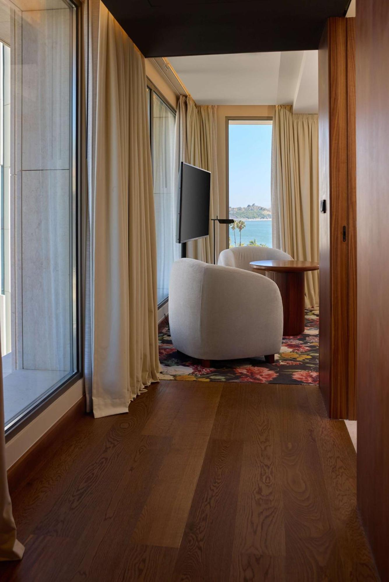 Duo Hotel Lisbon, Curio Collection By Hilton Exterior foto